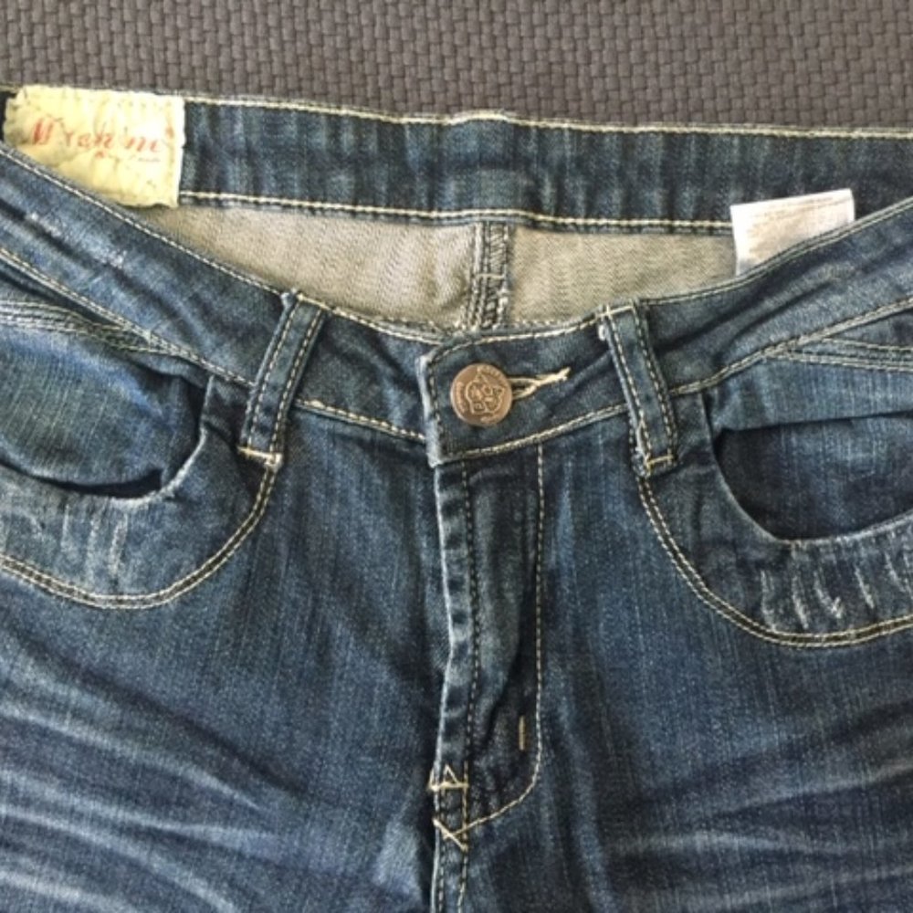 Distressed Machine Jeans - Picture 4 of 5